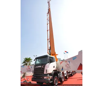 Le camion-pompe le plus haut au monde (101&nbsp;m) produit par China Zoomlion